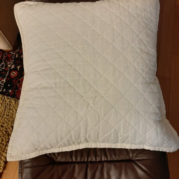 ANN GISH | King Linen Coverlet - Picture 3 of 4